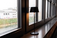 Lampe de table MAULnina LED batterie rechargeable dimmable anhtracite-1