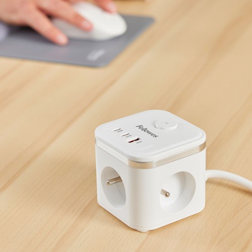 Cube d'alimentation Fellowes Power Cube E 3 prises 1x USB A 2x USB C 2m blanc FR/BE-3